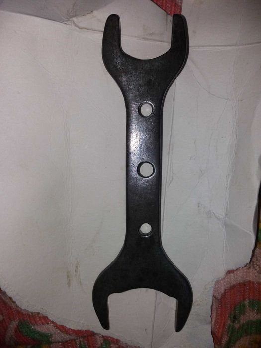 мотоциклетный ключ