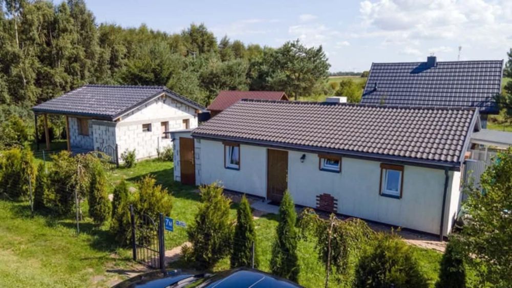 Sprzedam dom mieszkalno-letniskowy oraz dom letniskowy 3km od morza.