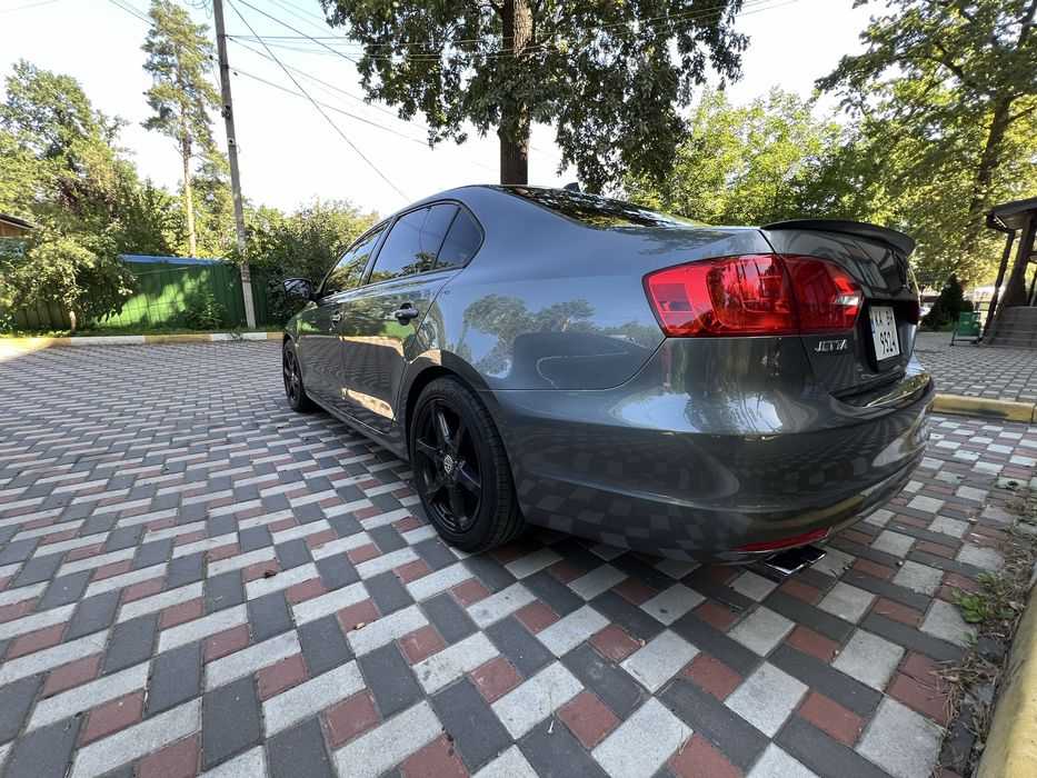 Продам Volkswagen jetta 6 2014