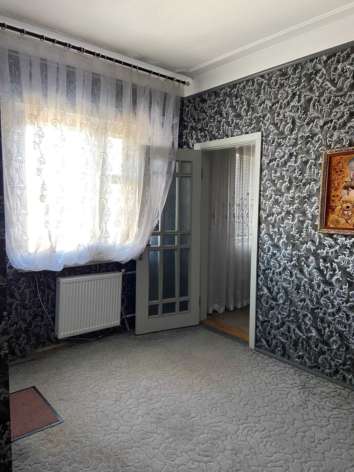 Будинок 400,0 м кв. Район вул. Жасмінна.