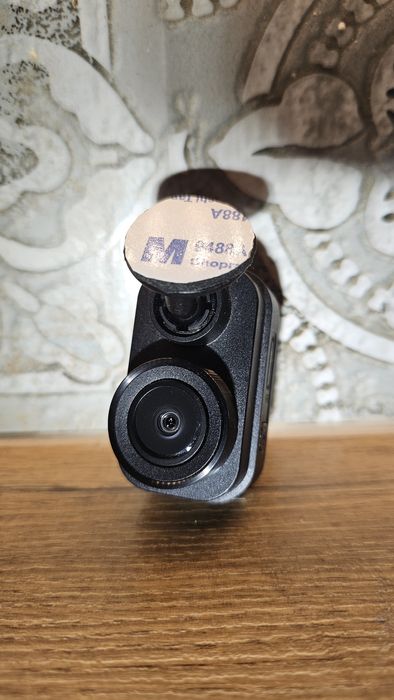 Garmin Dash Cam 67W + tył Garmin mini + karty