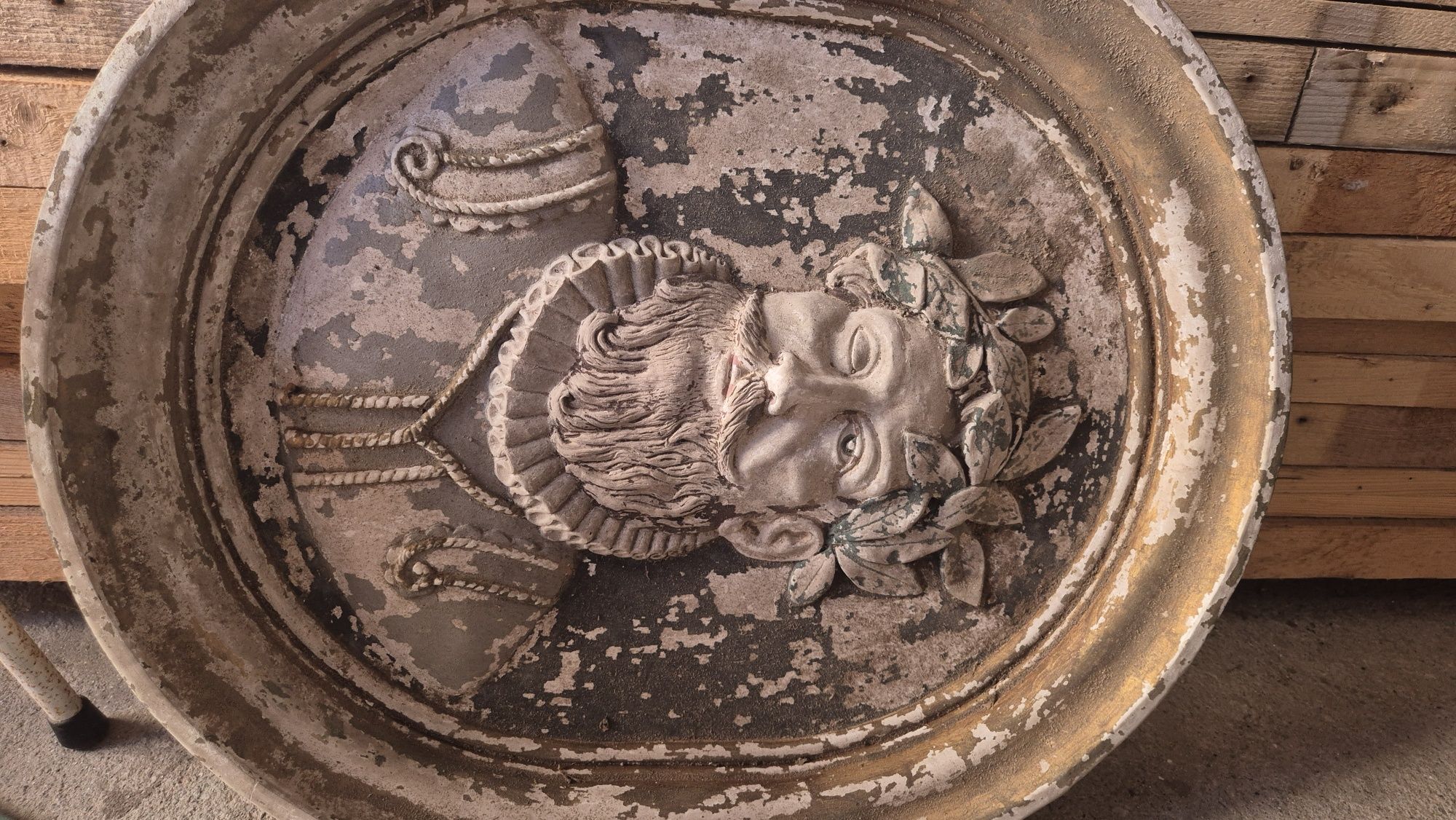 Luís de Camões em Gesso Muito antigo