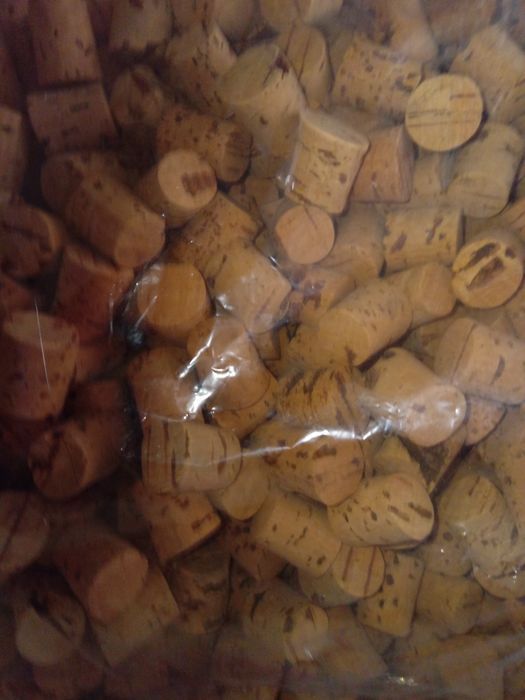 Пробка корковая 1.3×2.0×2.0 на маленькое горлышко