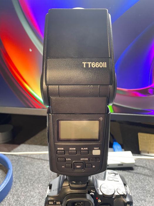 Godox TT660II - Flash Speedlite versátil