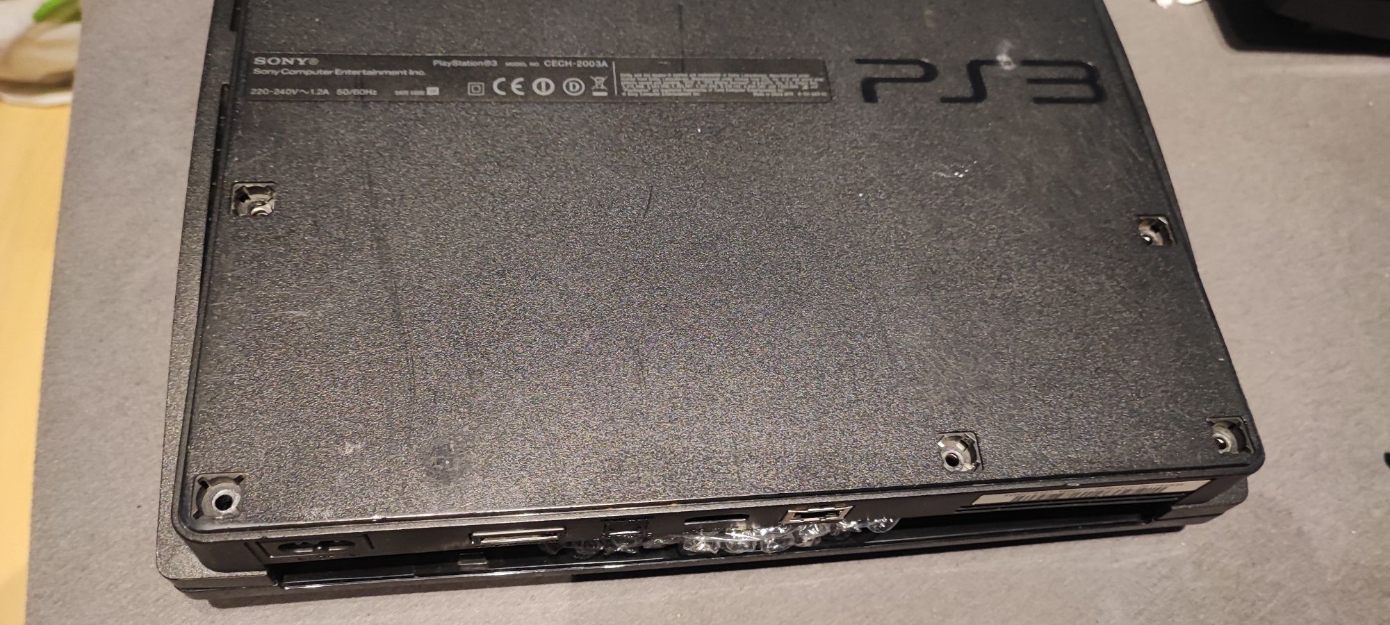 Sprzedam dwie konsole PS3 slim 2003a