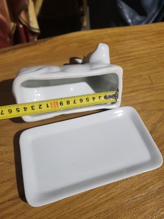 Maselniczka krowa ceramiczna retro styl wiejski