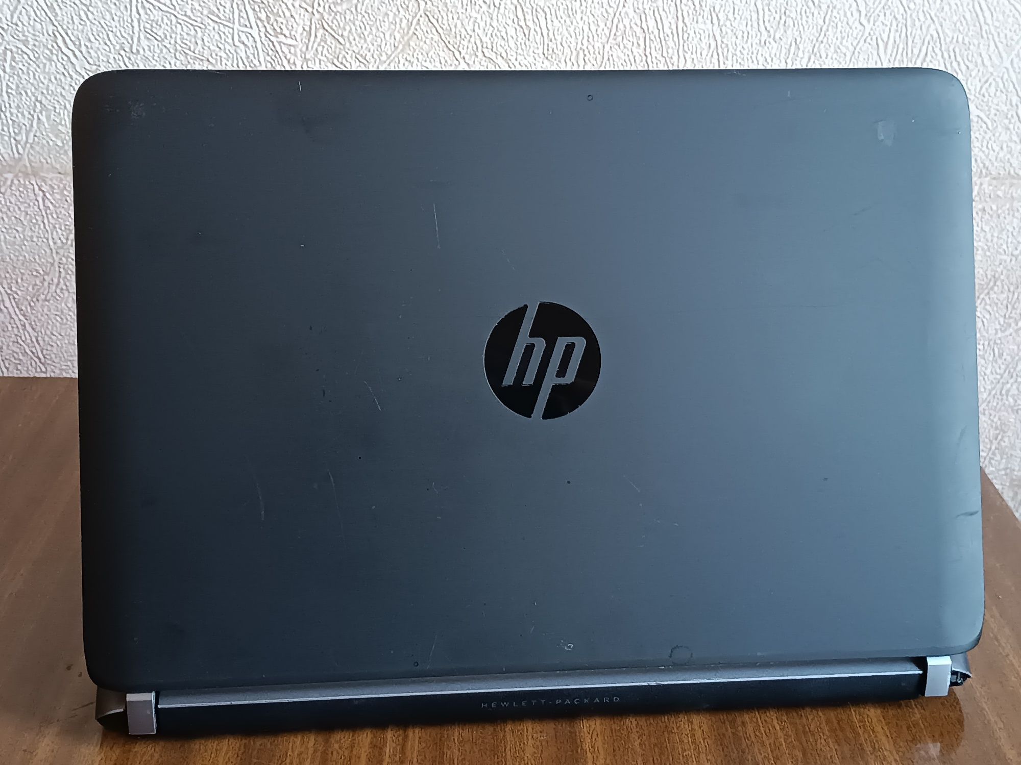Ноутбук HP 430 G2 / Core i3 2.1GHz / DDR4 8 / ssd 120 / батарея нова