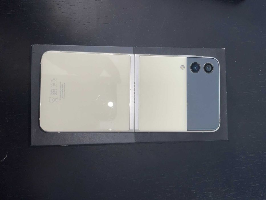 Samsung galaxy Z flip 3 5G 128gb
