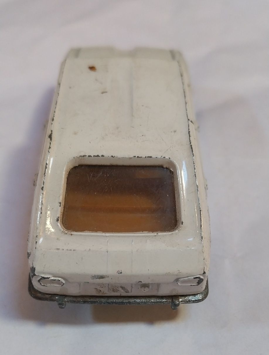 Miniatura antiga Politoys Renault 16 em escala 1/43