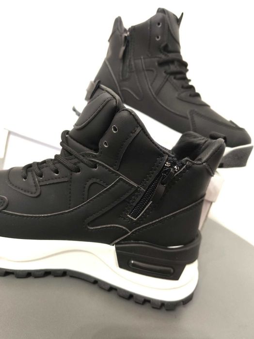 Buty damskie nowe czarne ciepłe ocieplane sportowe sneakersy 40