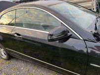 Mercedes w207 Drzwi prawe czarne c197 ladne