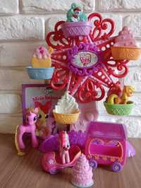 Zestaw: karuzela My Little Pony + figurki + książeczka + balon