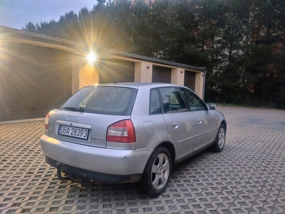 Audi A3 Lift 1,6 2002 z hakiem