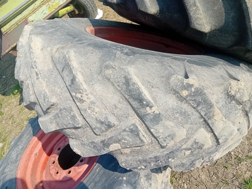 Kolo opona 18.4 r 30 claas mercator  new holland john derre  deutz fah