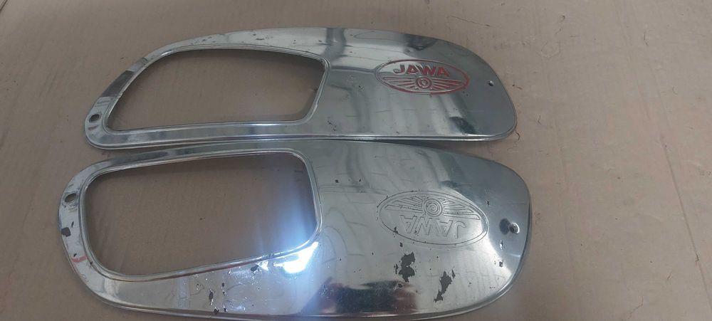 Pokrywy chromowane zbiornika paliwa Jawa 350 634 - para