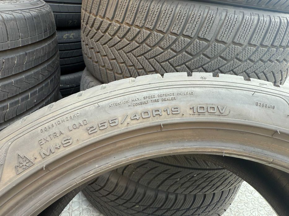255-40 R19 100V Goodyear Ultragrip Performance+* 2022 розпаровка 1шт