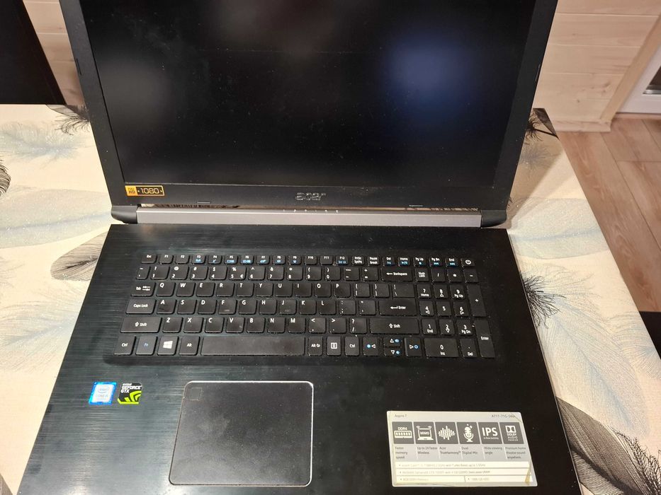 Laptop Acer Aspire 7 A717-71G-568Z