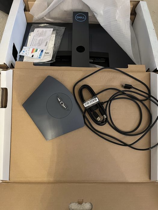 Монітор Dell S2719DGF (210-AQVP) в новому стані