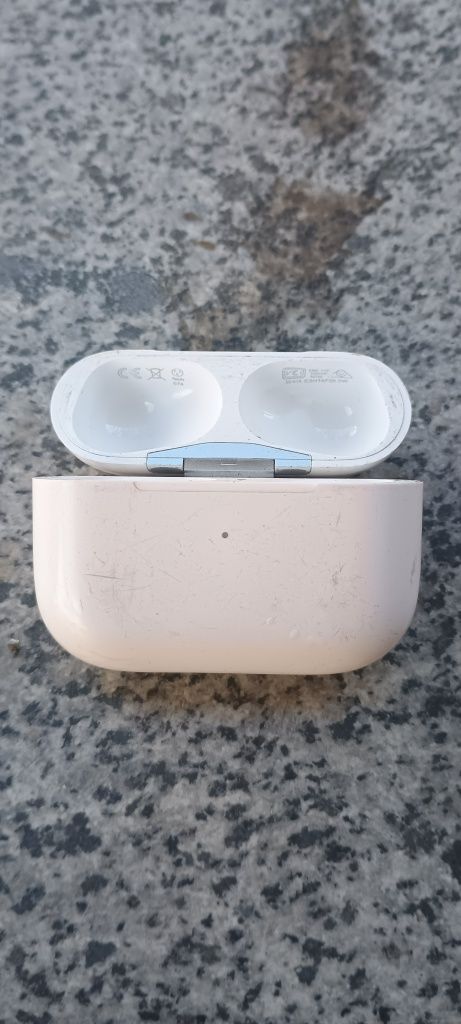 ПРЕДЛАГАЙТЕ ЦІНУ. кейс для Apple AirPods Pro 2-го покоління