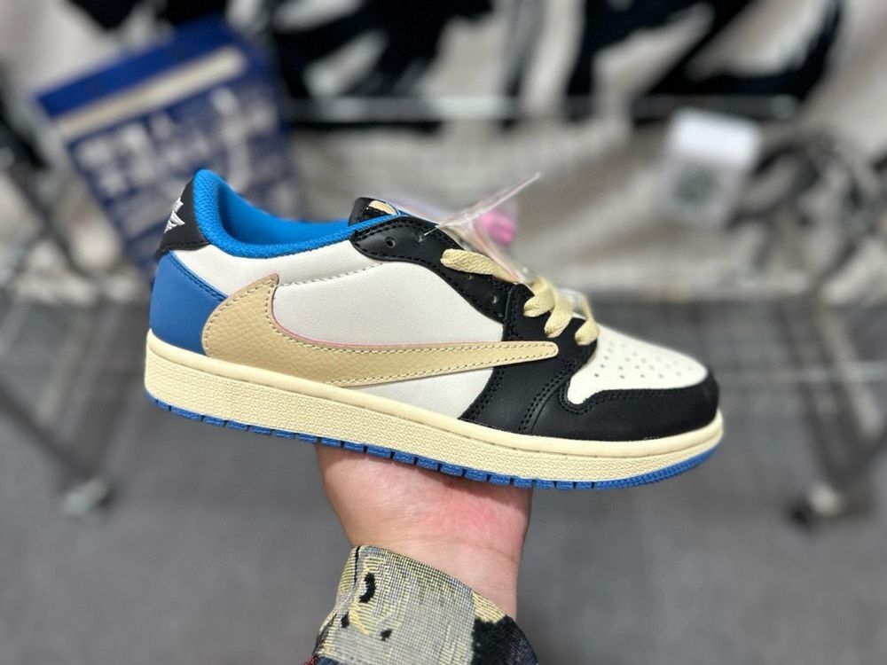 Air jordan 1 Low - Travis Scott