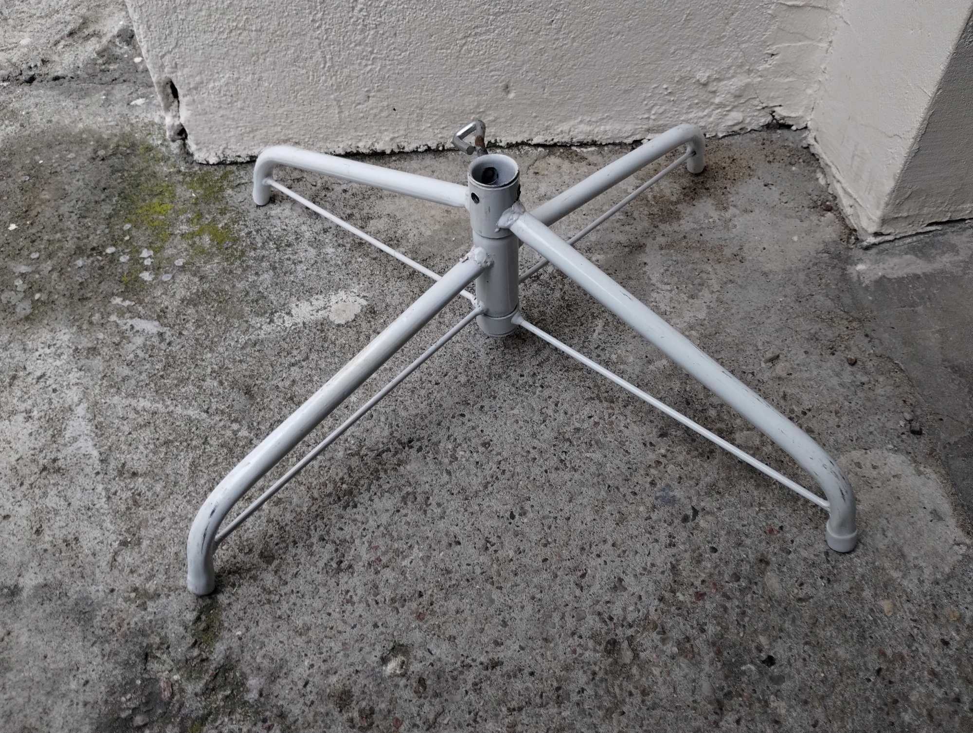 Stojak pod choinkę