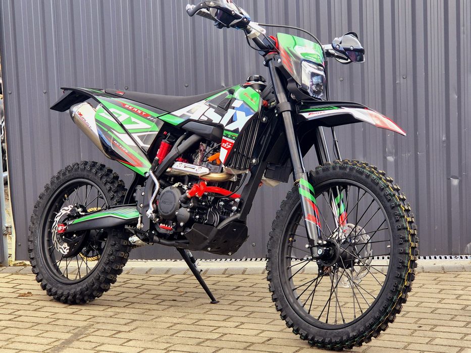 ASIX XT97 300cc ! Full Wersja! Nowy ! Gratisy ! CHŁODNICA CIECZY !