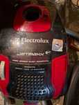 100% sprawny odkurzacz Elektrolux JetMaxx 2000W