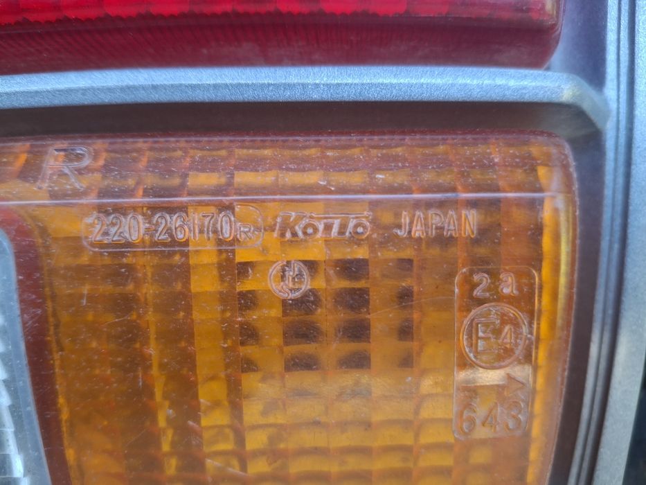 Farolins traseiros Datsun 100 A