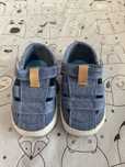 Niebieskie buty niechodki dla chlopca