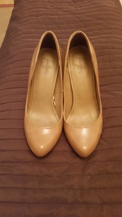 Buty szpilki Stradivarius rozm.38