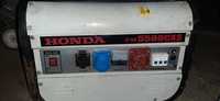 Продам бензогенератор- 220 вольт- Honda em5500cxs
