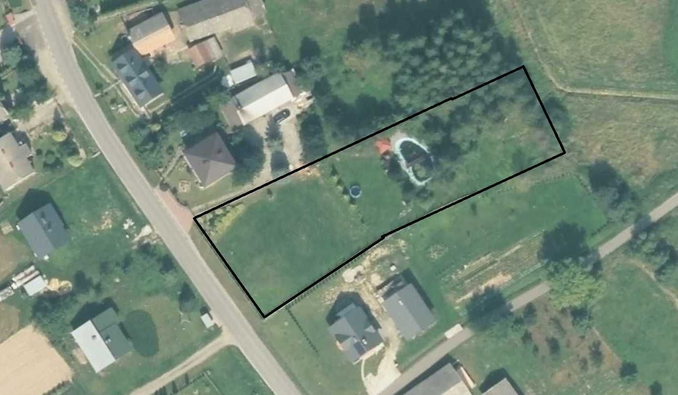 Ogrodzona działka budowlana w Moszczenicy