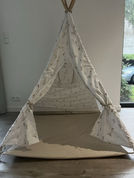 Namiot tipi bajkowe wnetrze