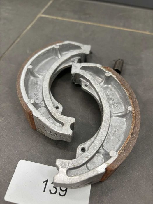 Szczęki Hamulcowe Hyosung Aquila 125 Komplet [139]