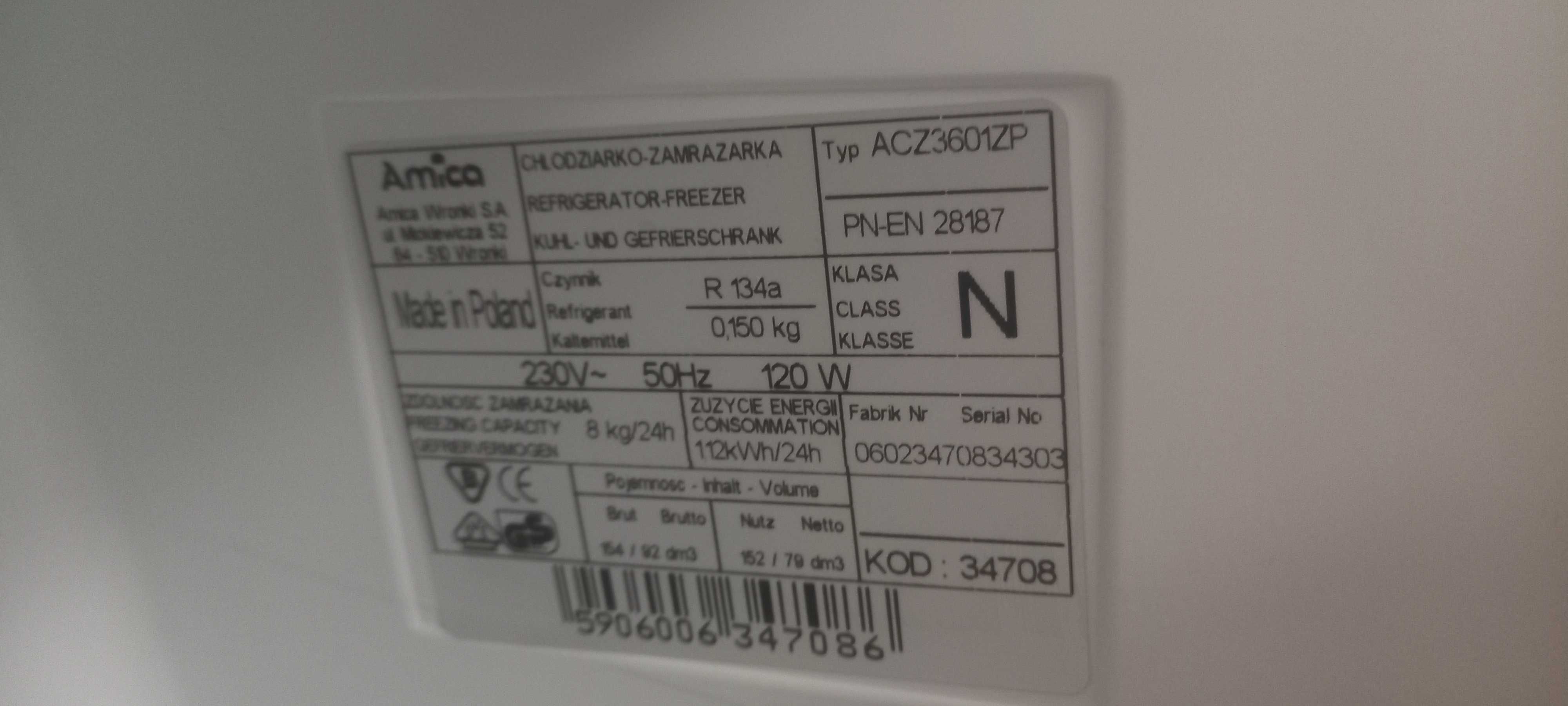 Lodówka do zabudowy z zamrażalnikiem na dole
