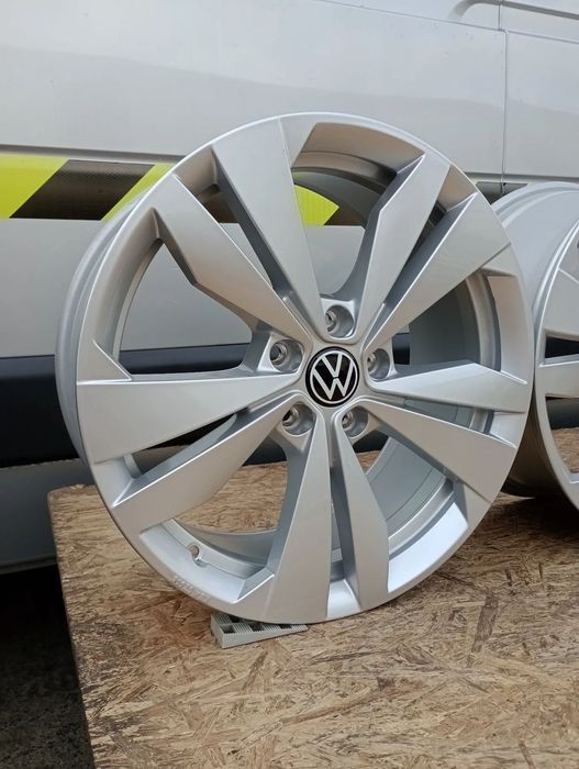 FELGI ALUMINIOWE 5x112 R18 7,5J ET50 VOLKSWAGEN BEETLE CADDY GOLF ID.3 JETTA SHARAN TOURAN T-ROC