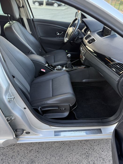 Renault Megane Sport Tourer 1.6dCI 130cv Bose edition