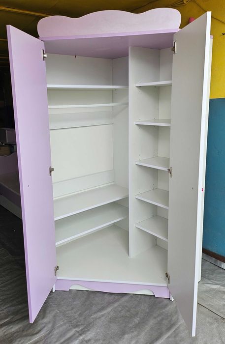 Sprzedam meble do pokoju dla dziewczynki