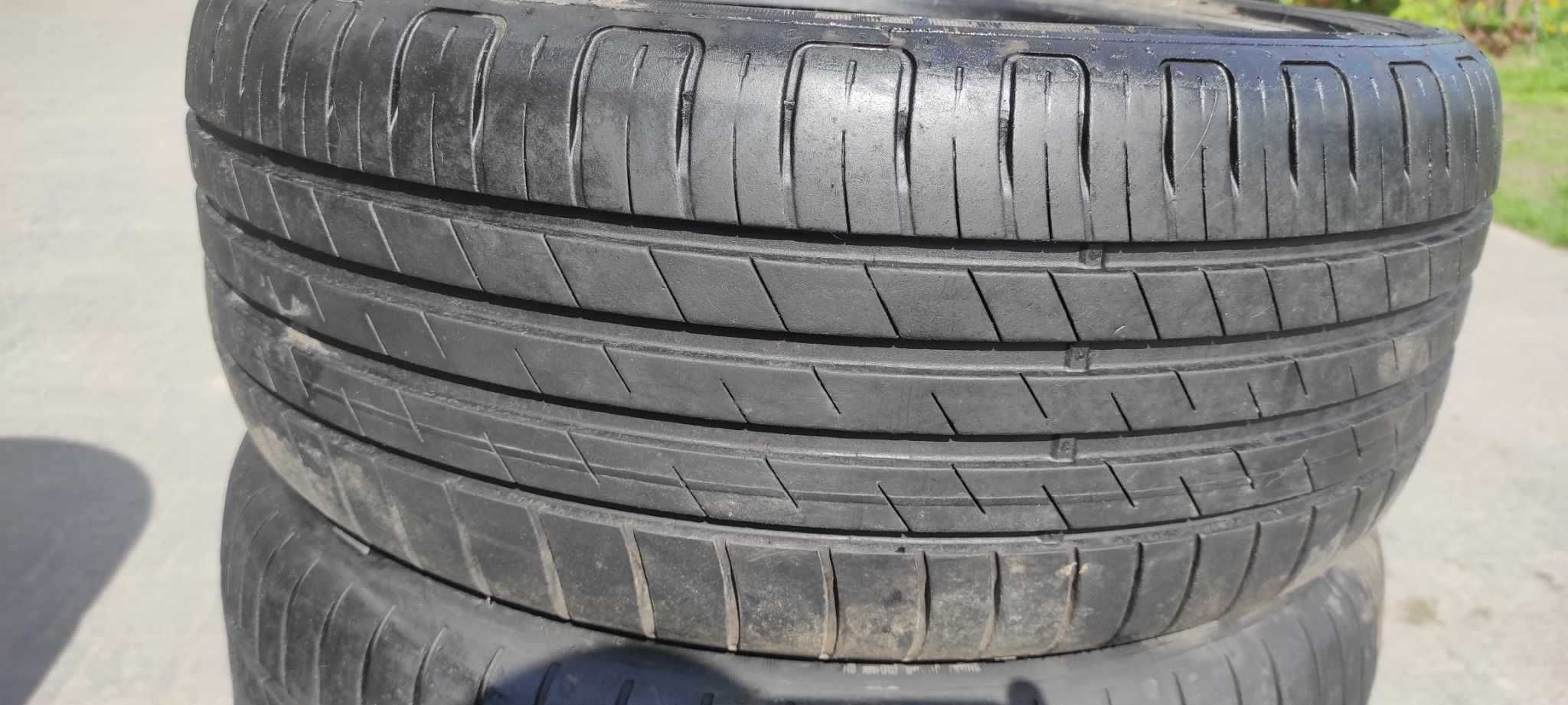 Opony letnie Goodyear 215/45 R17 4 szt. ładne