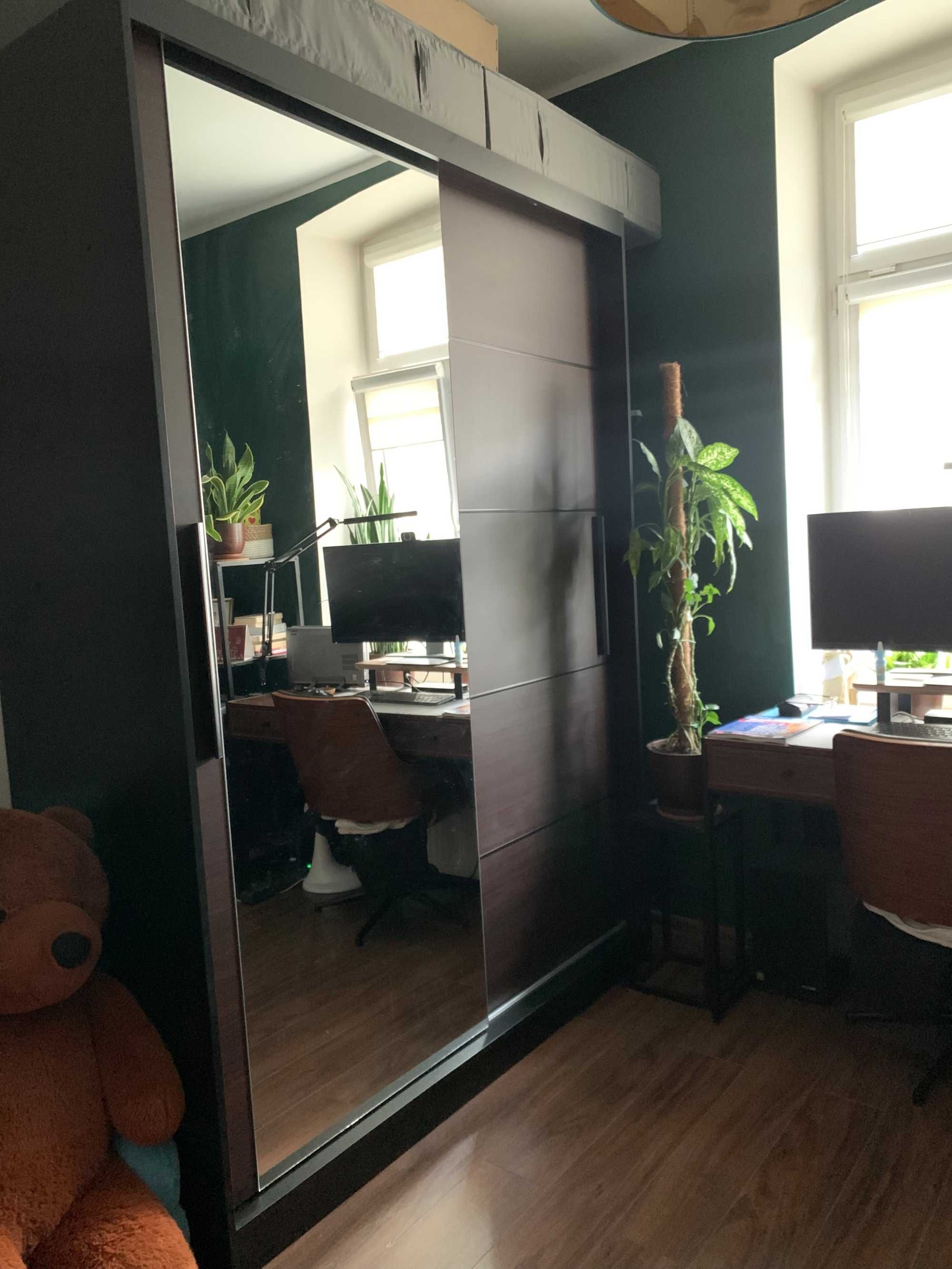 Przestronne mieszkanie w kamienicy w centrum Łodzi – 56 m²
