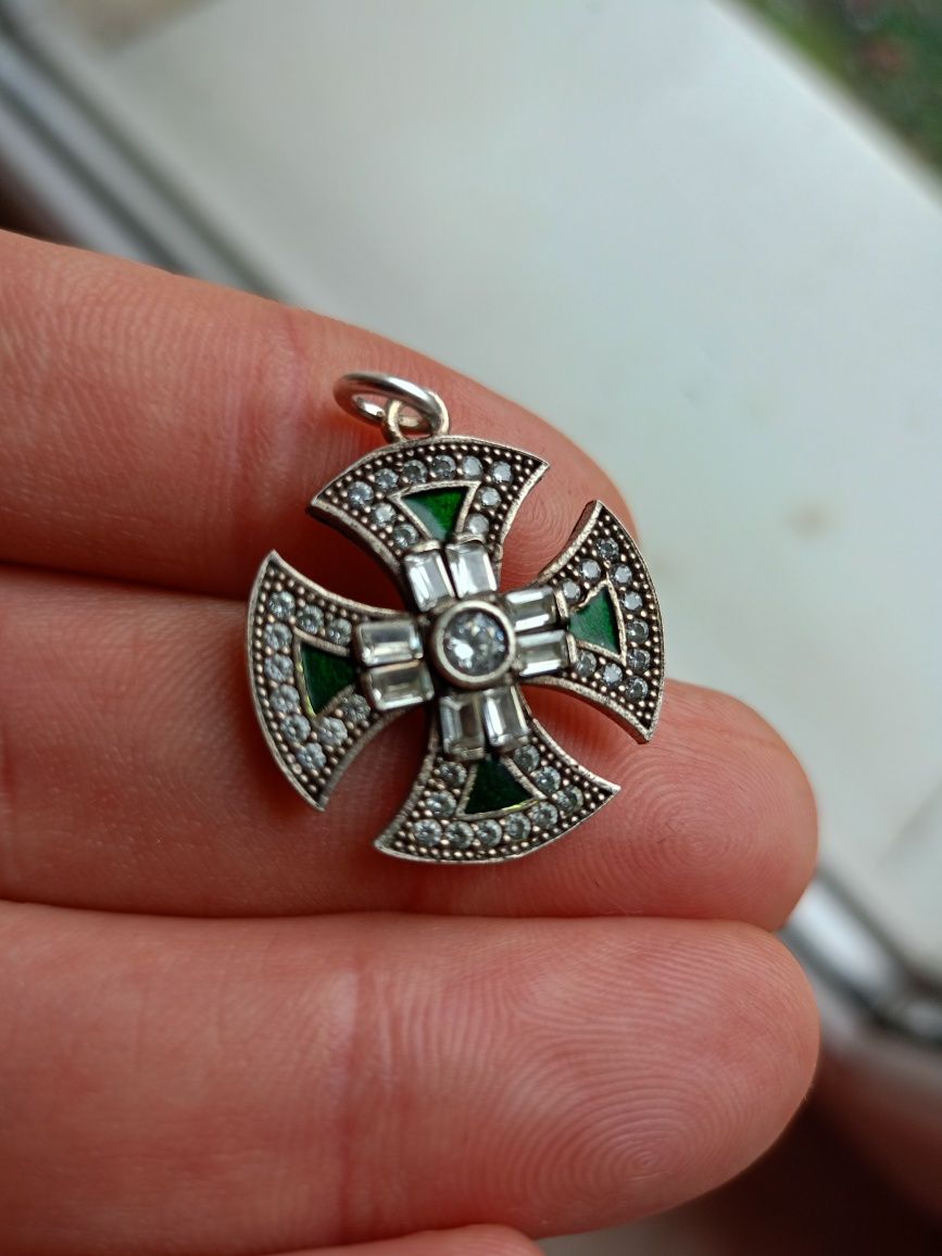 Zawieszka przywieszka Krzyż krzyżyk Jerozolimski srebro 925 kamienie