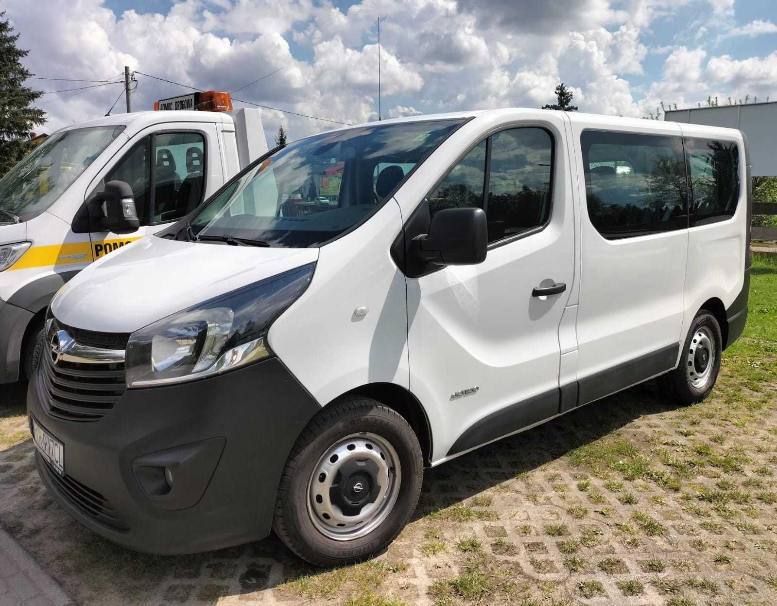 Wypożyczalnia busów wynajem busa osobowego