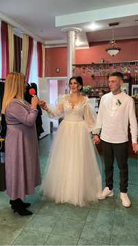 Сукня весільня