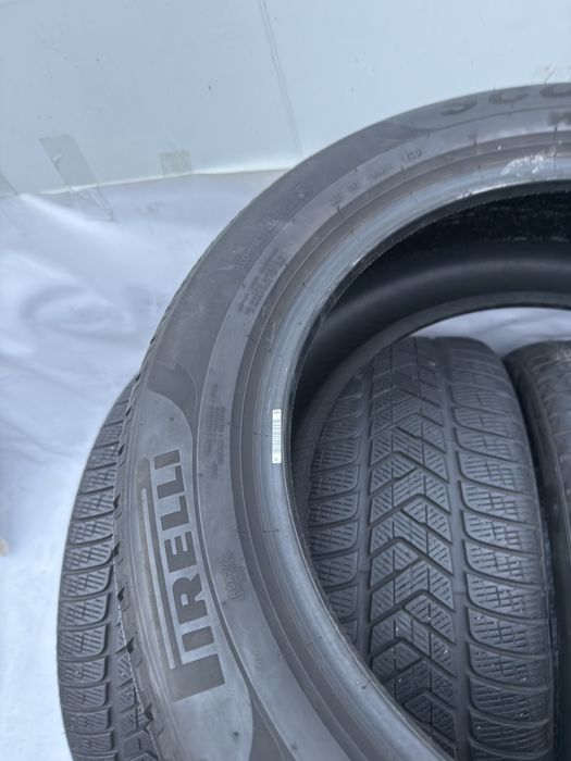 Колеса/резина/гума 255/50R19 Pirelli