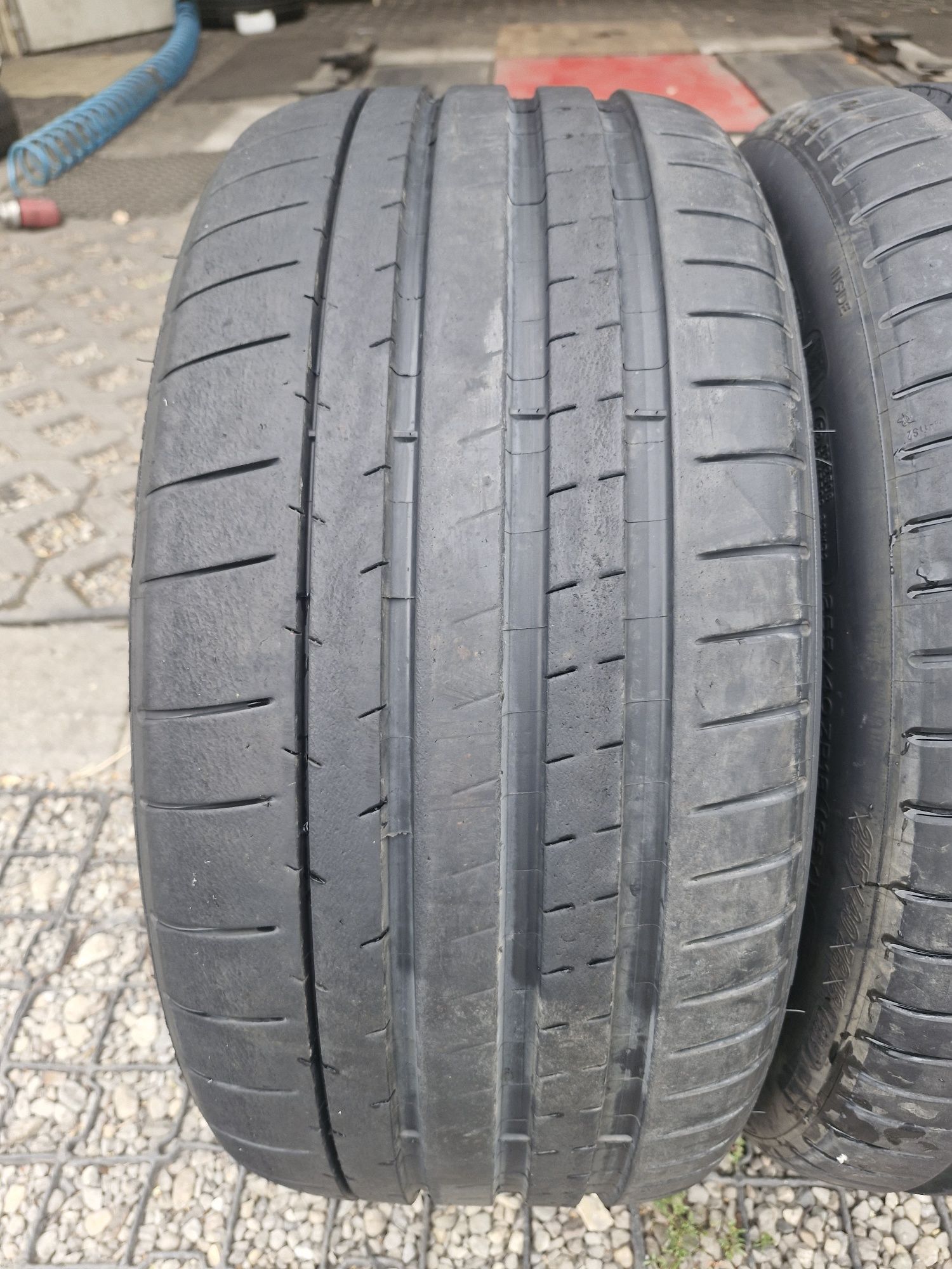 Para Opony letnie Michelin 255/40 18R Pilot Super Sport 2022rok