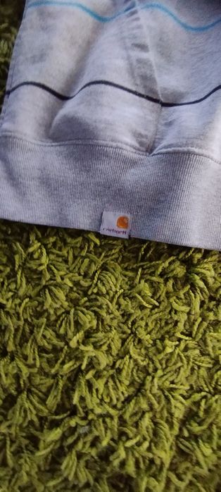 Продам кофту кархат без дірок не вигорівша Зу сума дірками розмір s