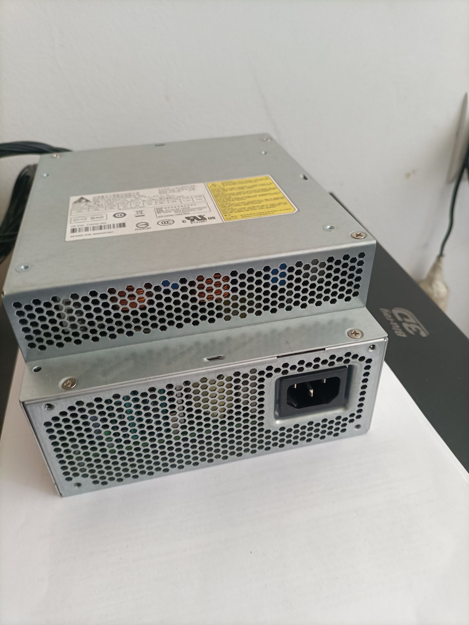 HP 440 zaslilacz do PC 700Watt orginał DELTA DPS-700AB-1A