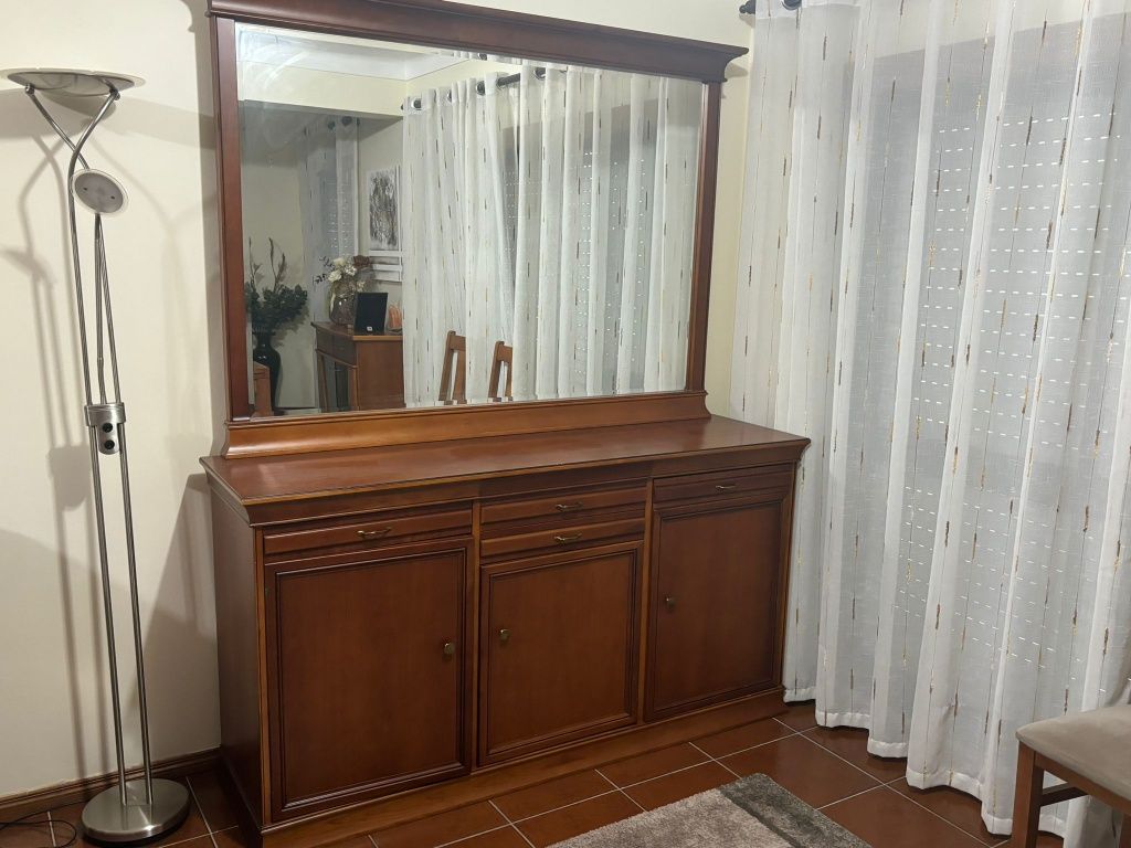 Móvel com espelho sala/corredor