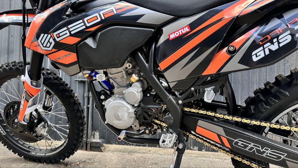 Мотоцикл GEON DAKAR GNS 300 (21/18) МКПП-5
