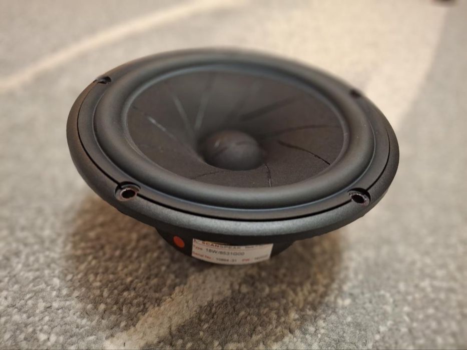 Głośniki Scan Speak Revelator 18W/8531G00 STAN IDEALNY
